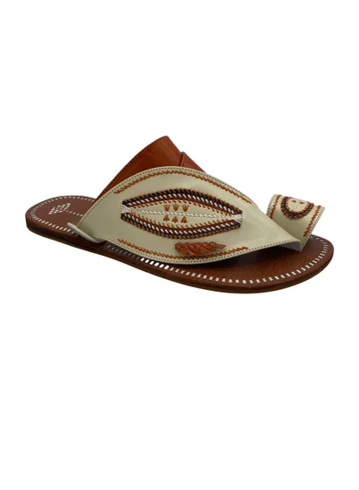 AL Fanoos Handcrafted heritage leather slippers