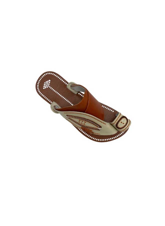AL Fanoos Handcrafted heritage leather slippers  - Image 4