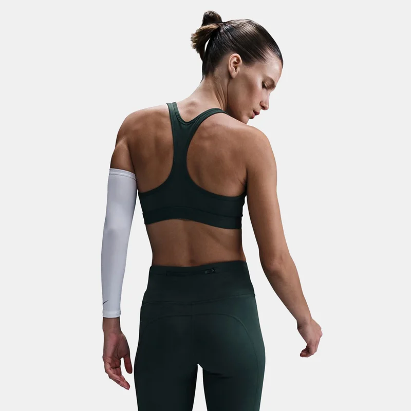 نايكي ايبك فاست ليقنز رانينج متوسط الارتفاع بوكت للنساء