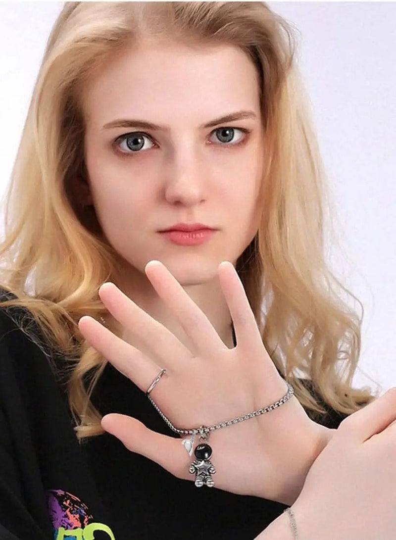 SYOSI قلادة 2 قطعة، قلادات متطابقة مع قلادة رائد فضاء مغناطيسية، سلسلة جذب متبادل للأزواج للزوج والزوجة، الصديق والصديقة - Image 4