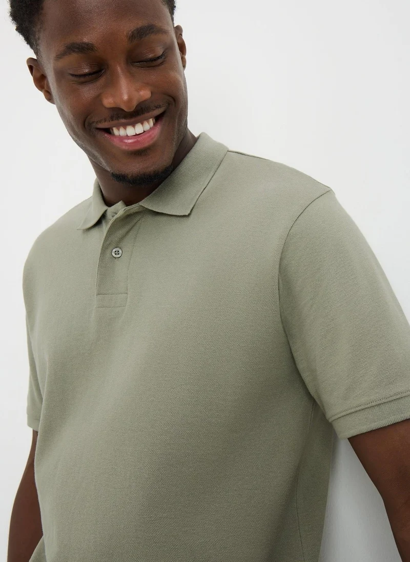ماتلان Khaki Solid Polo Top
