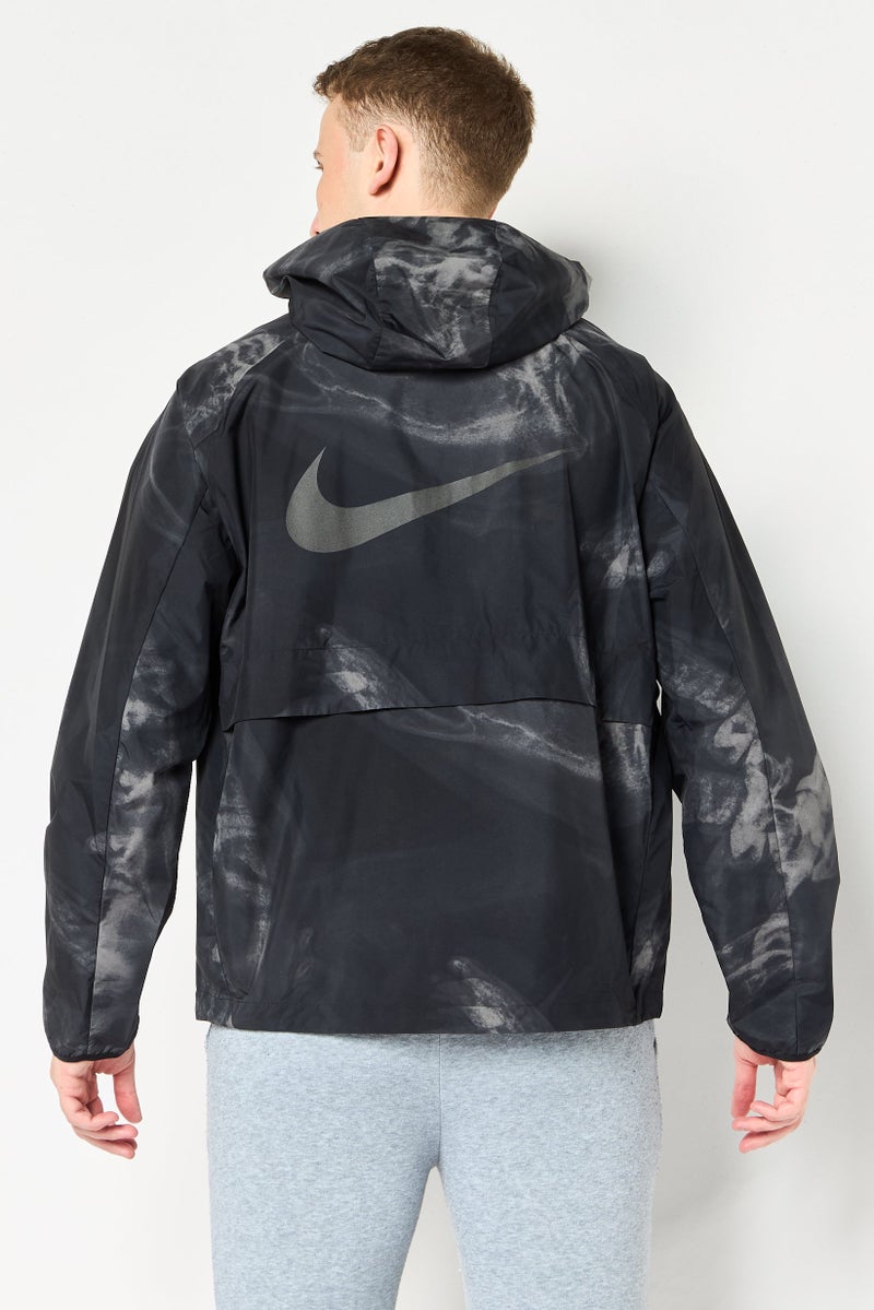 Nike Men Sportswear Fit Running Jacket, Multicolor - Image 2