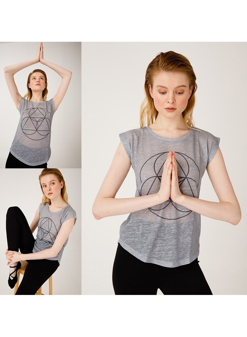 BiggYoga Yoga T-shirt for Women, Namaste Grey Top, Cotton Polyester Material, Made for Yoga, Short Sleeve - Image 3