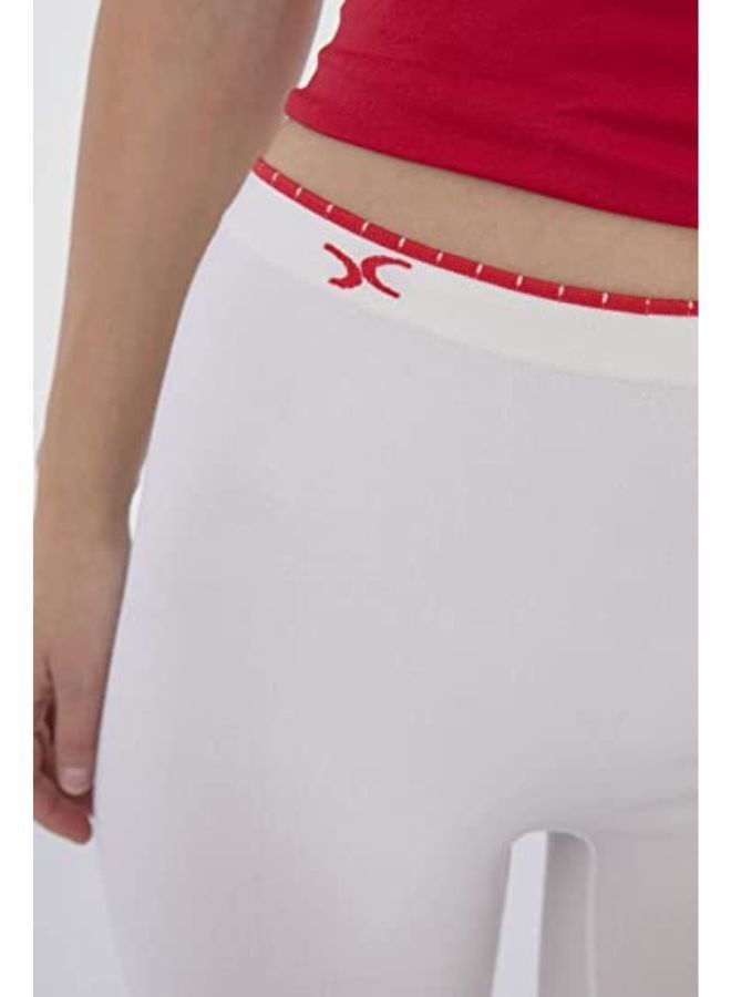 Carina Women's shorts in a cotton blend with a knee length and a mid rise waist - Image 5