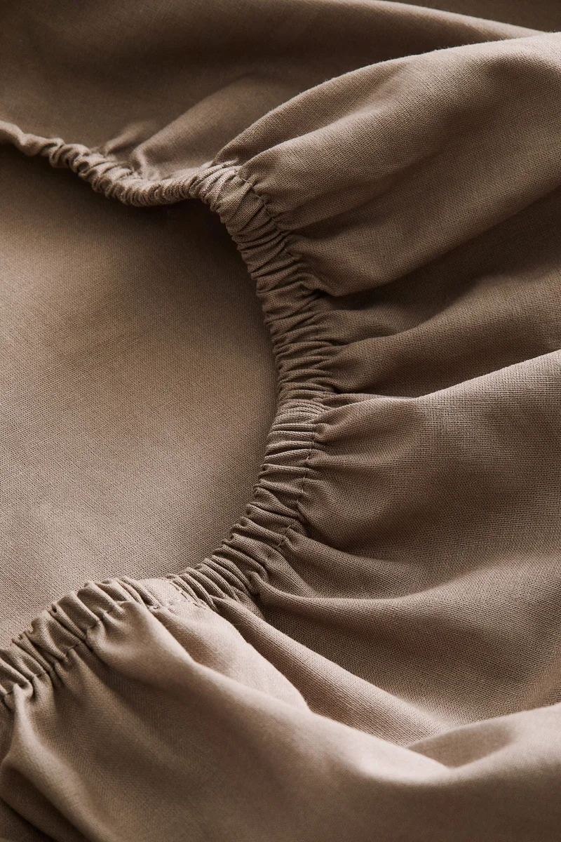 H&M Fitted cotton sheet