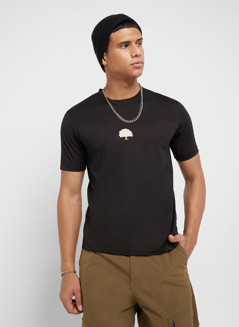 سفنتي فايف تيشيرت بطباعة جرافيك - Image 2