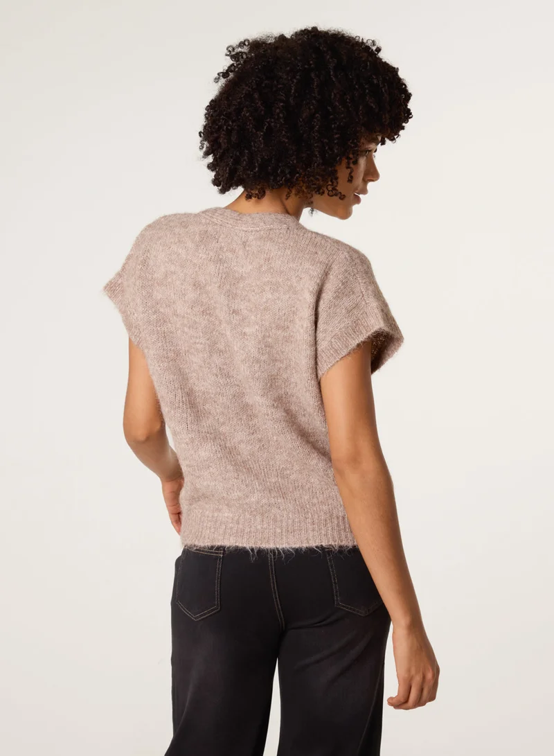 بلو فانيلا كارديجان قصير بأزرار وأكمام قصيرة