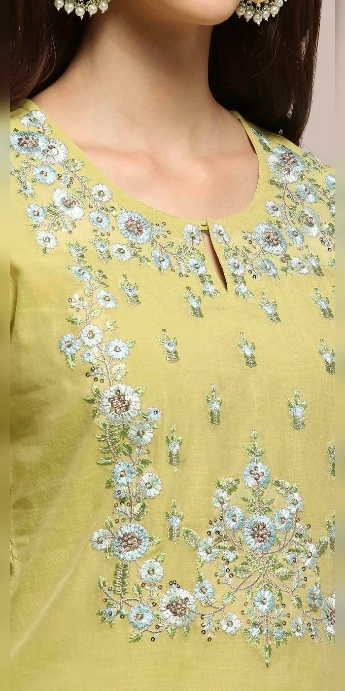 بيبا مجموعة بنطال نسائية من سيج جرين حرير من نوع A Line Kurta