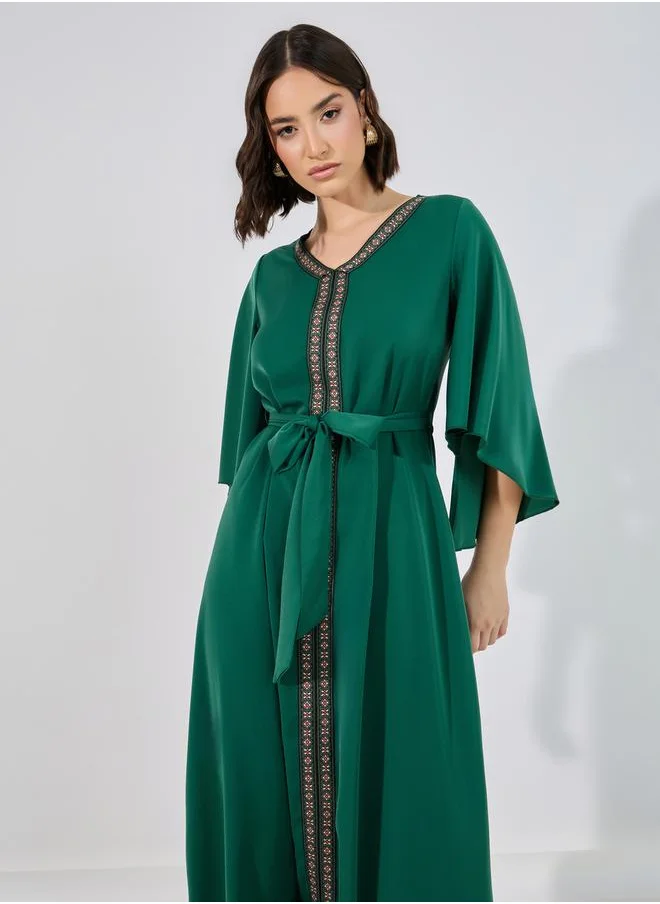 Styli Cape Sleeve Jalabiya with Lace Trim