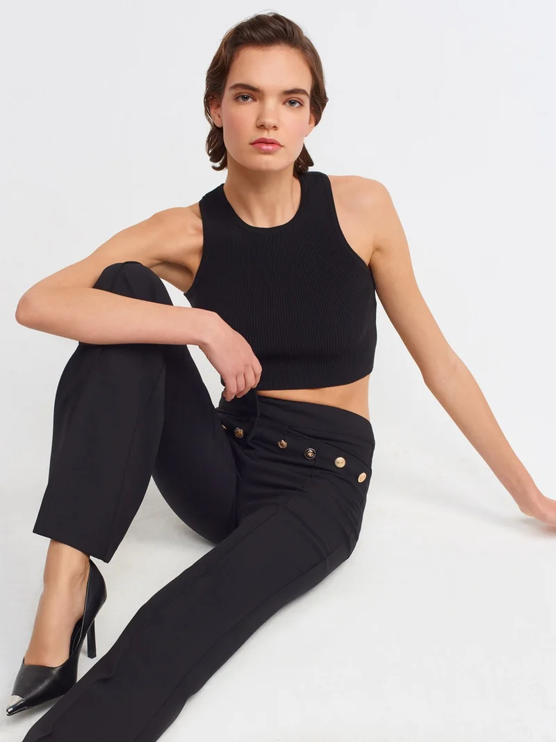 ديلفين 10245 B. Collar Knitwear Undershirt-Black