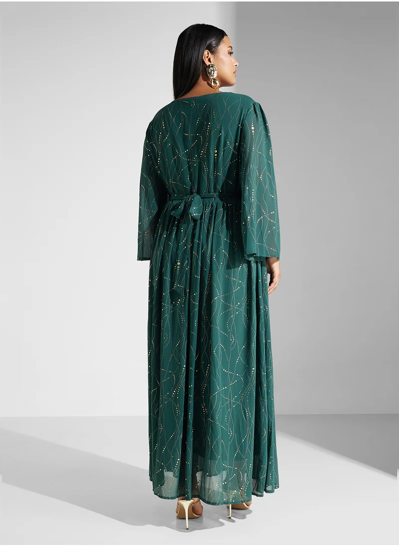 خزانة Plus Size Dress With Foil Print