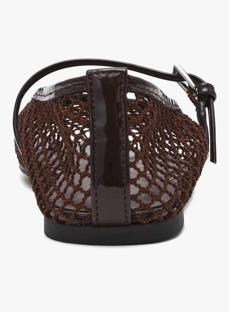 ستيف مادن أحذية باليرينا أنيقة بحزام مشبك