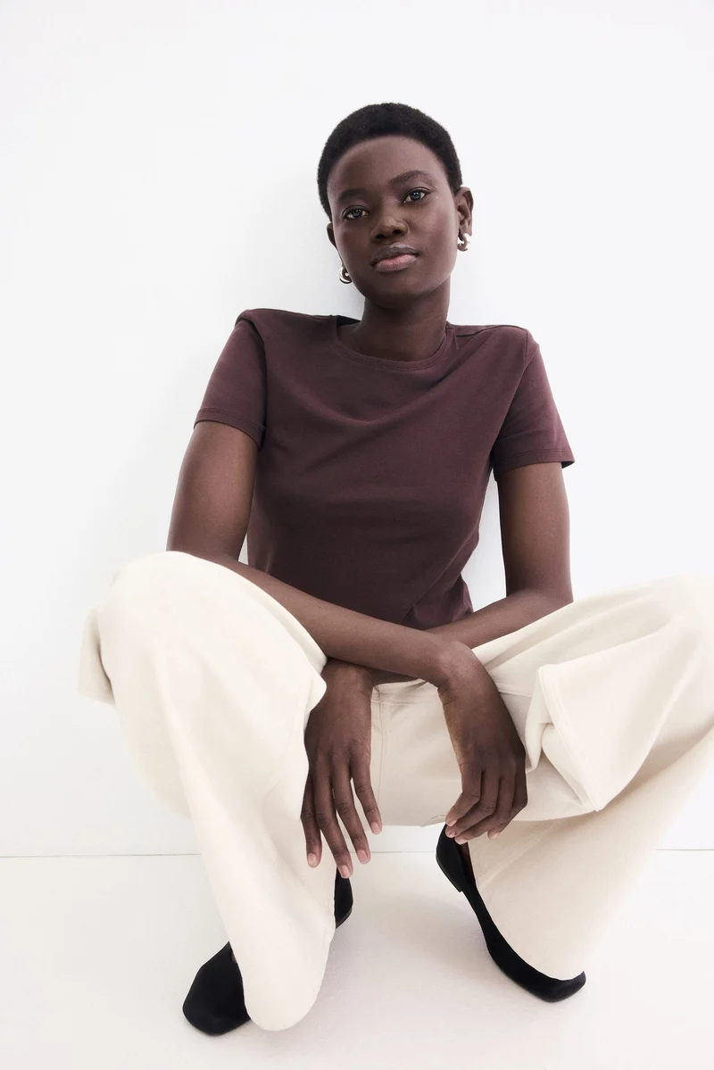 اتش اند ام تي-شيرت بتصميم ضيق