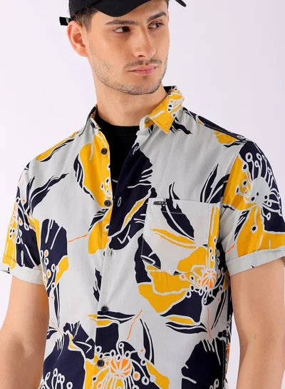 The Indian Garage Co Men Slim Fit Abstract Printed Half Sleeves Spread Collar Resort Wear Shirt