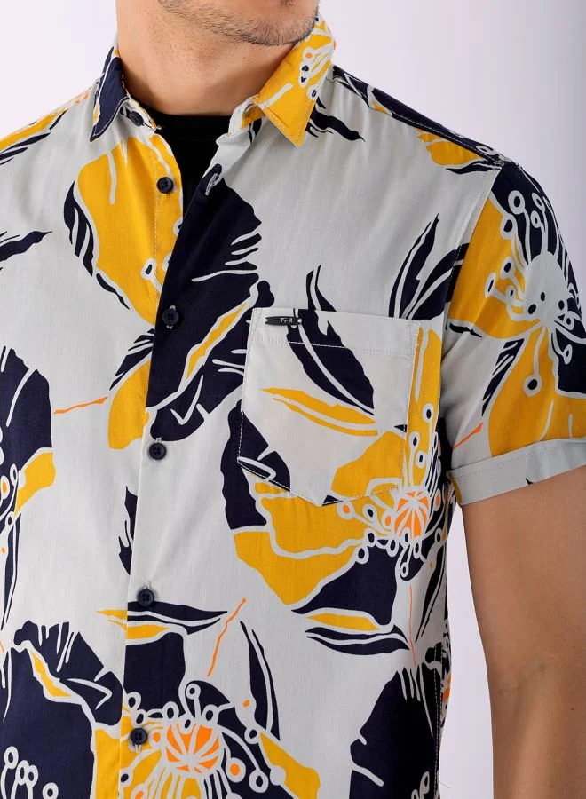 The Indian Garage Co Men Slim Fit Abstract Printed Half Sleeves Spread Collar Resort Wear Shirt