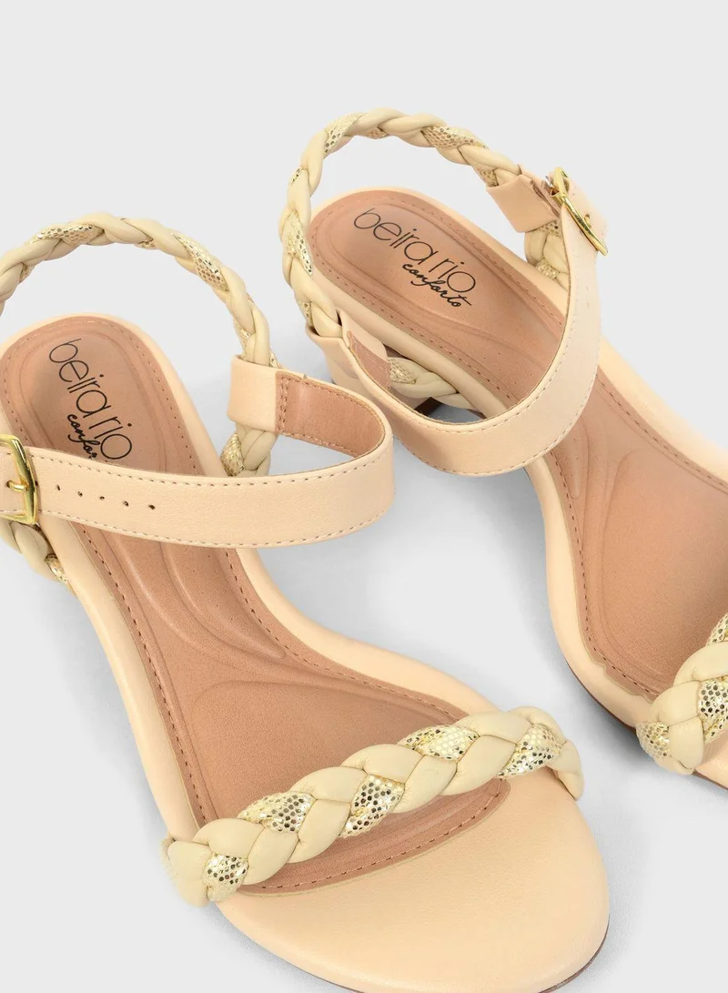 بيرا ريو Mouna Sandals