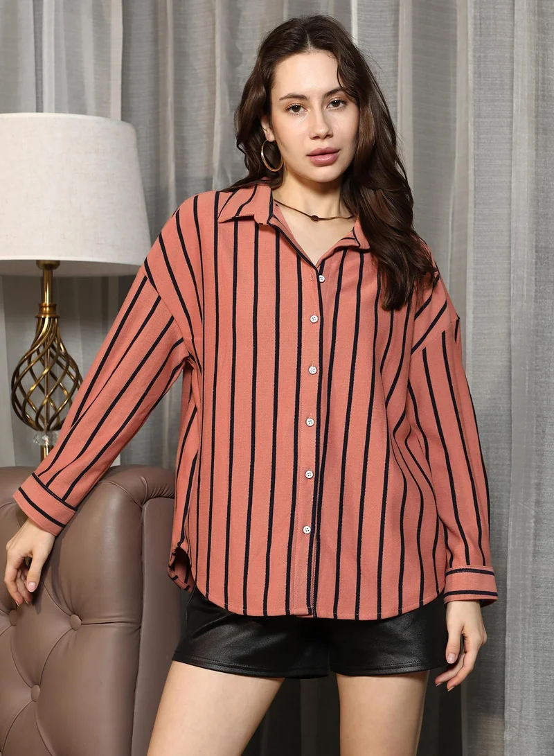 بينيا كولادا قميص نسائي بينكولادا مخطط وردي مقاس كبير بياقة عريضة وأكمام طويلة بأزرار