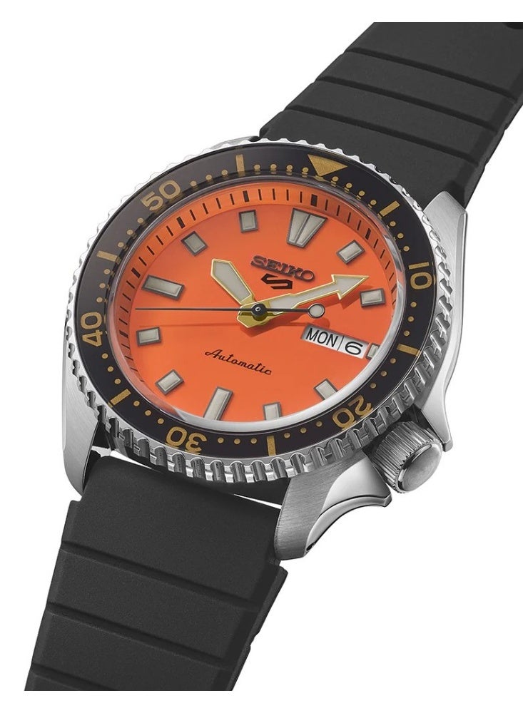 Seiko ساعة سيكو 5 سبورت SKX ريدوكس الأوتوماتيكية SRPL89K1، 42.5 مم بقرص برتقالي، علبة من الفولاذ المقاوم للصدأ وحزام سيليكون أسود، مقاومة للماء حتى 100 م - Image 1