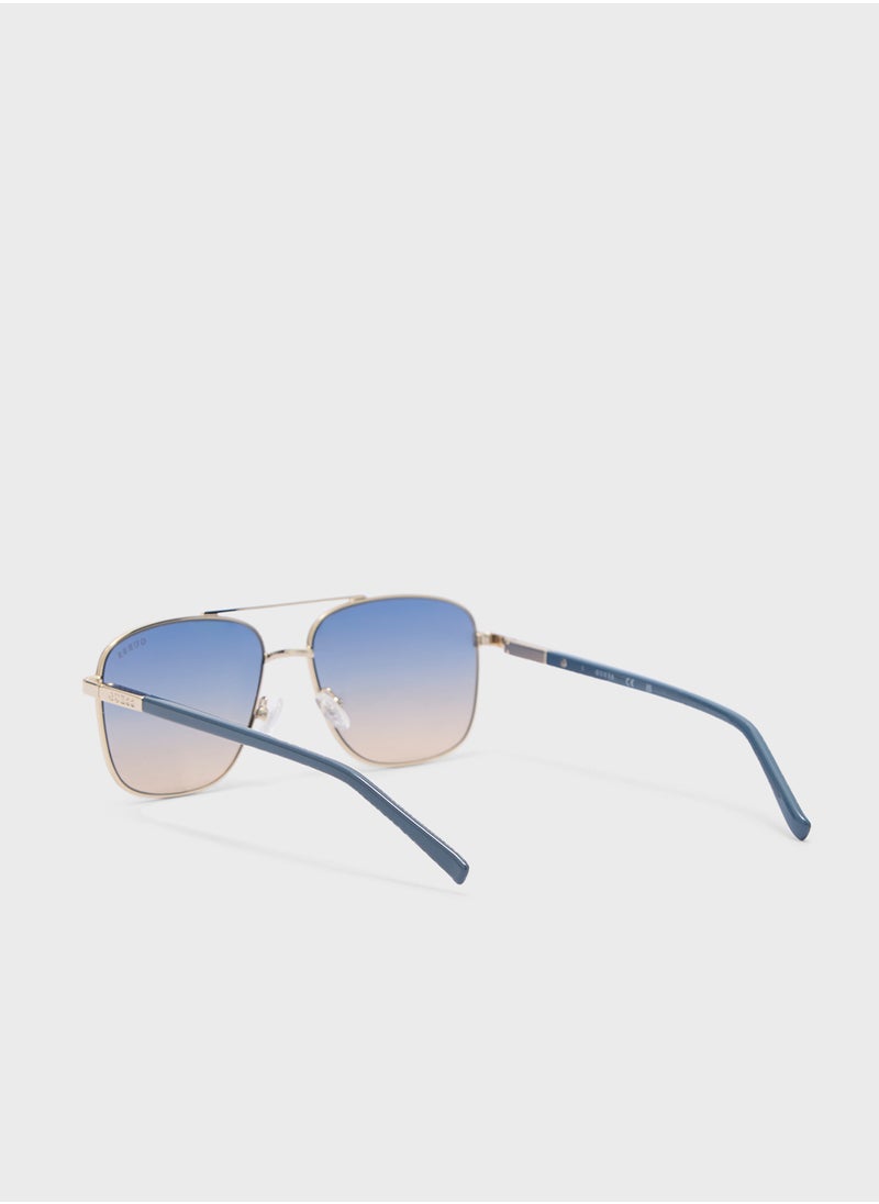 GUESS Gu304033W54 Aviator Sunglasses  - Image 3