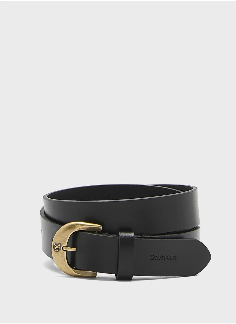 كالفن كلاين جينز Buckle Detailed Belt