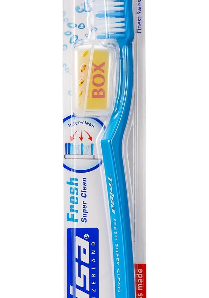TRISA فرشاة أسنان تريسا فريش سوبر كلين ناعمة مع غطاء سفر - ألوان متنوعة - Image 2