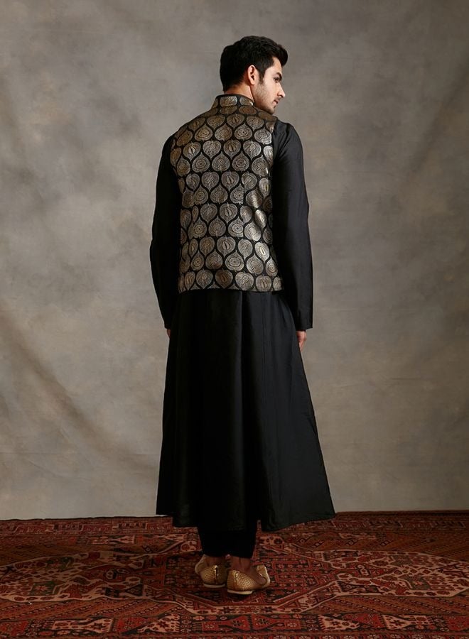 Abhishti Banarasi zari jacket - Metallic Black  - Image 5