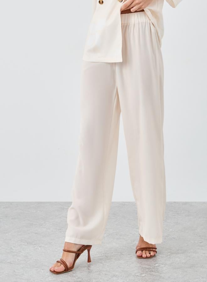 Styli Cream Floral Print Collared Shirt and Trouser Modest Set - Image 4