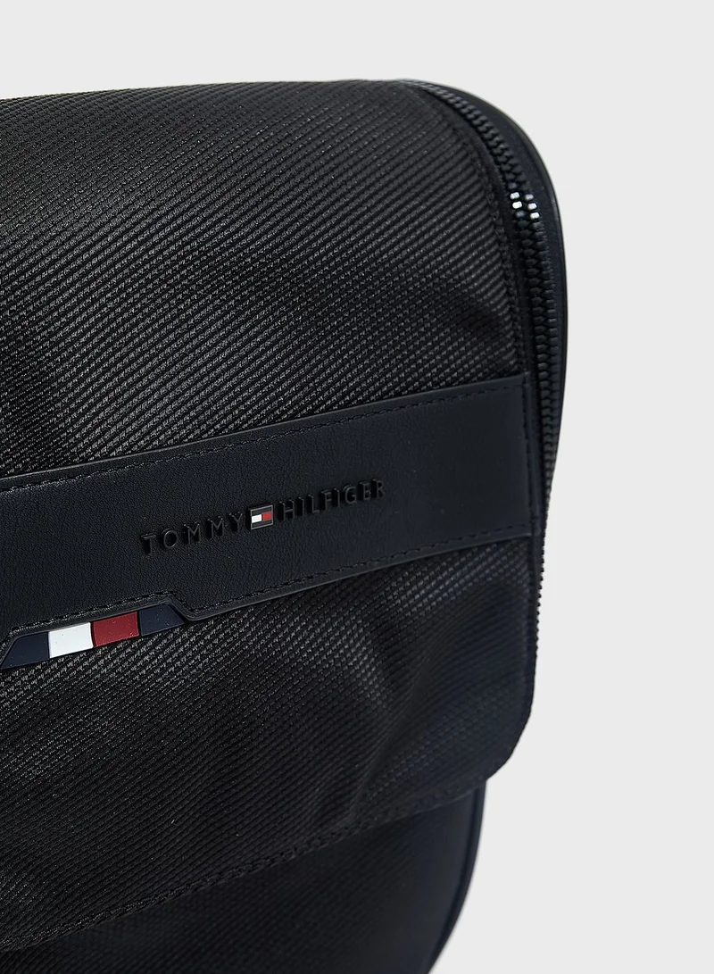 TOMMY JEANS Logo Toiletry Bag