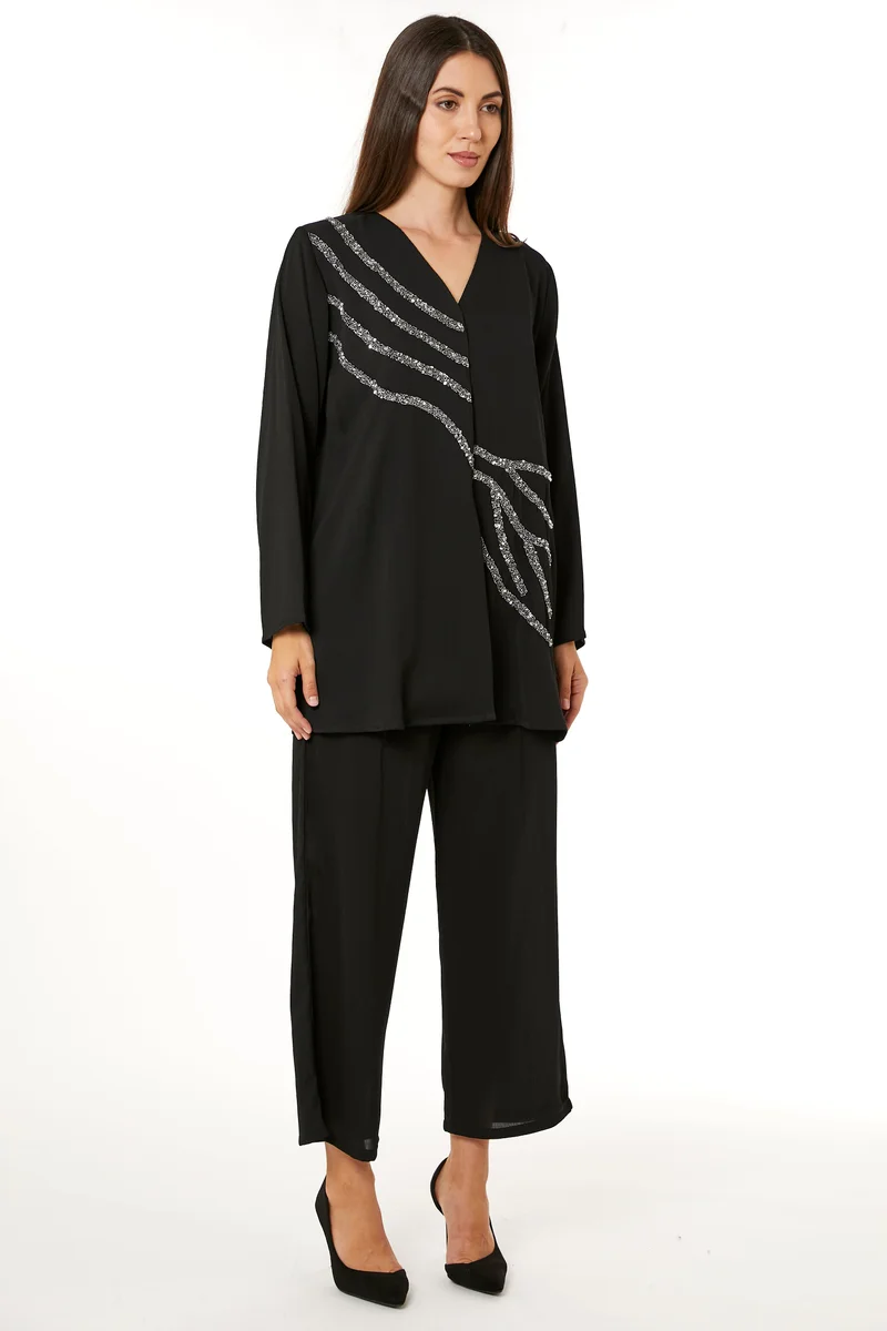 Moistreet V-Neck Top & Pant Set
