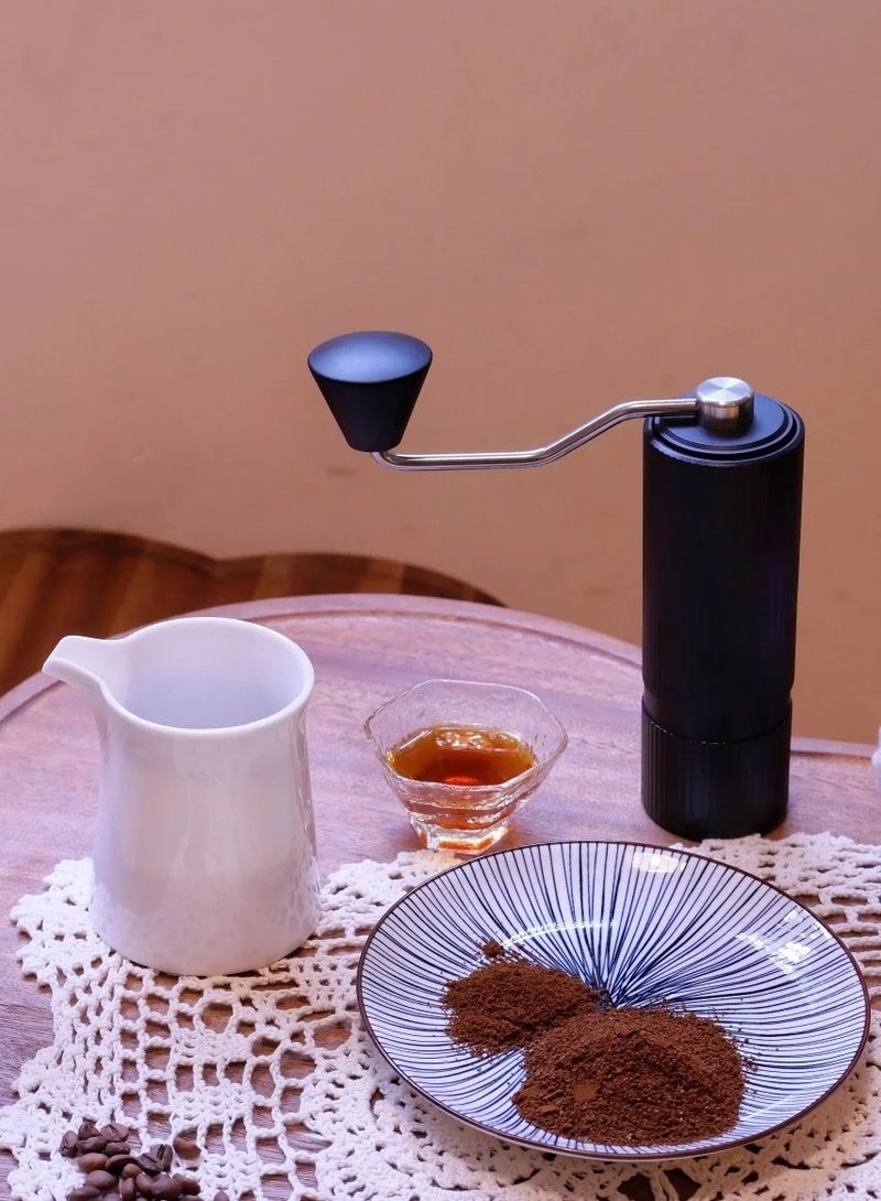 نوتي مطحنة قهوة يدوية محمولة من NUTTII - 27 إعدادًا دقيقًا للطحن، تصميم مضاد للسقوط (مُعتمدة من CASETIFY)، أقراص طحن CNC من الفولاذ المقاوم للصدأ للاستخدام المنزلي والسفر | سلسلة جوزي (أسود)  - Image 2