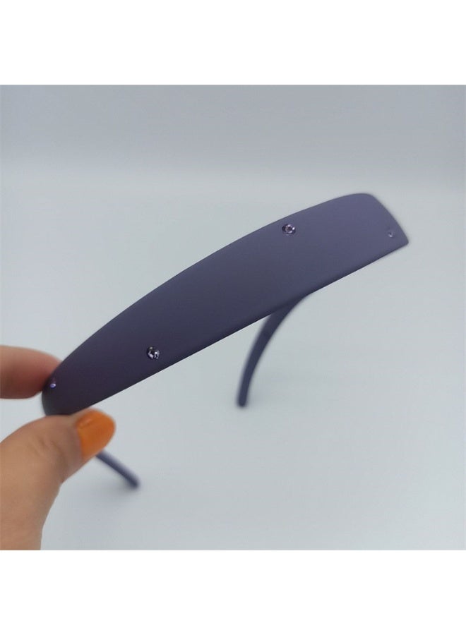 Nariele Simple And Trendy Anti Slip Headband - Image 1