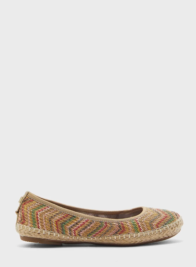 BUTTERFLYTWISTS Gigi Round Toe Ballerina