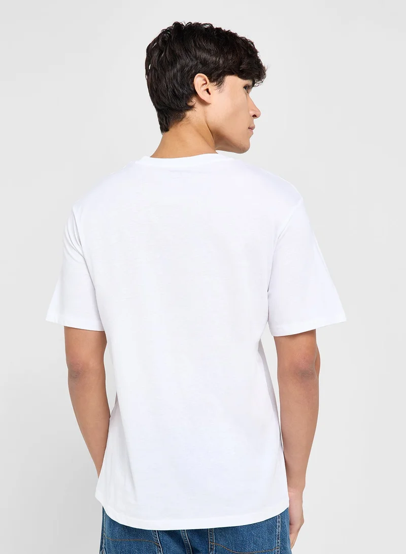 جاي جاي ريبل تيشيرت برقبة دائرية مزين برسمة