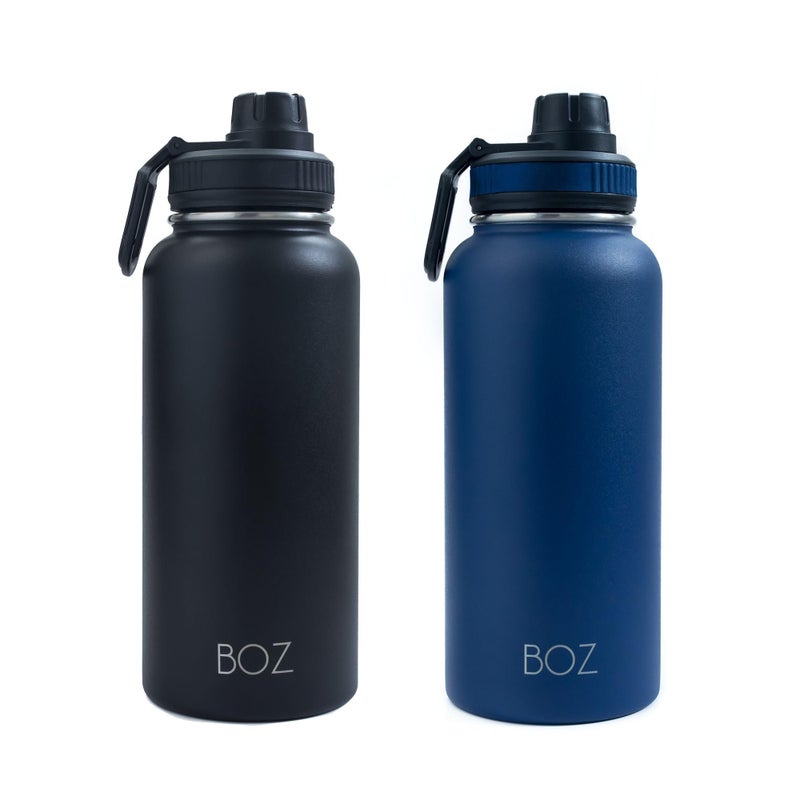 BOZ عبوات مياه BOZ من الفولاذ المقاوم للصدأ - حزمة 2 عبوة - زجاجة مياه زرقاء + زجاجة مياه سوداء - زجاجات مياه معزولة بالفراغ سعة 32 أونصة - زجاجات مياه رياضية خالية من BPA مع غطاء فوهة - Image 1