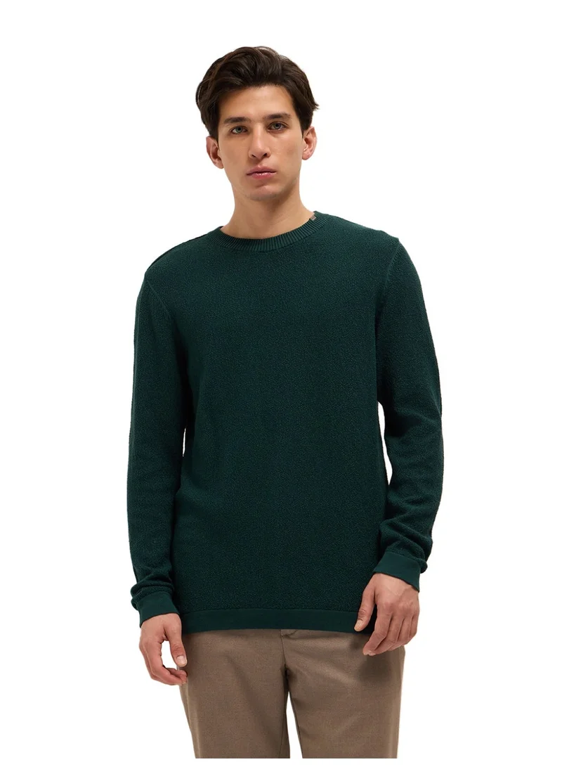 Men’s Long Sleeve T-Shirt | Casual, Comfortable & Stylish Everyday Wear | Perfect for Work, Travel, or Relaxed Outfits | Versatile All-Season Essential for Any Occasion