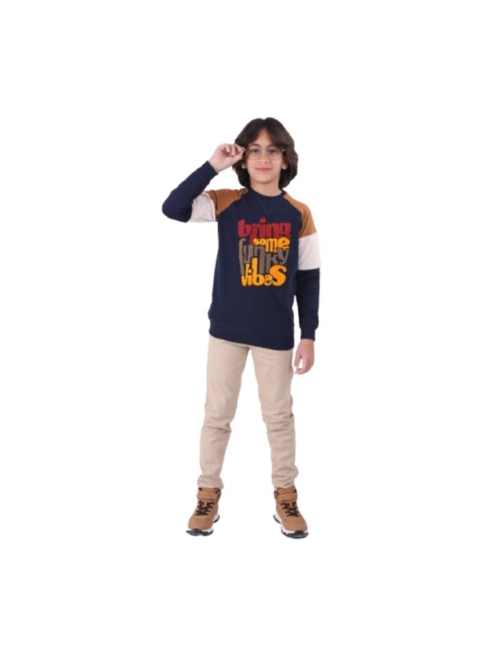 Boys' set: blue T-shirt with a drawing and beige gabardine pants  - Image 1