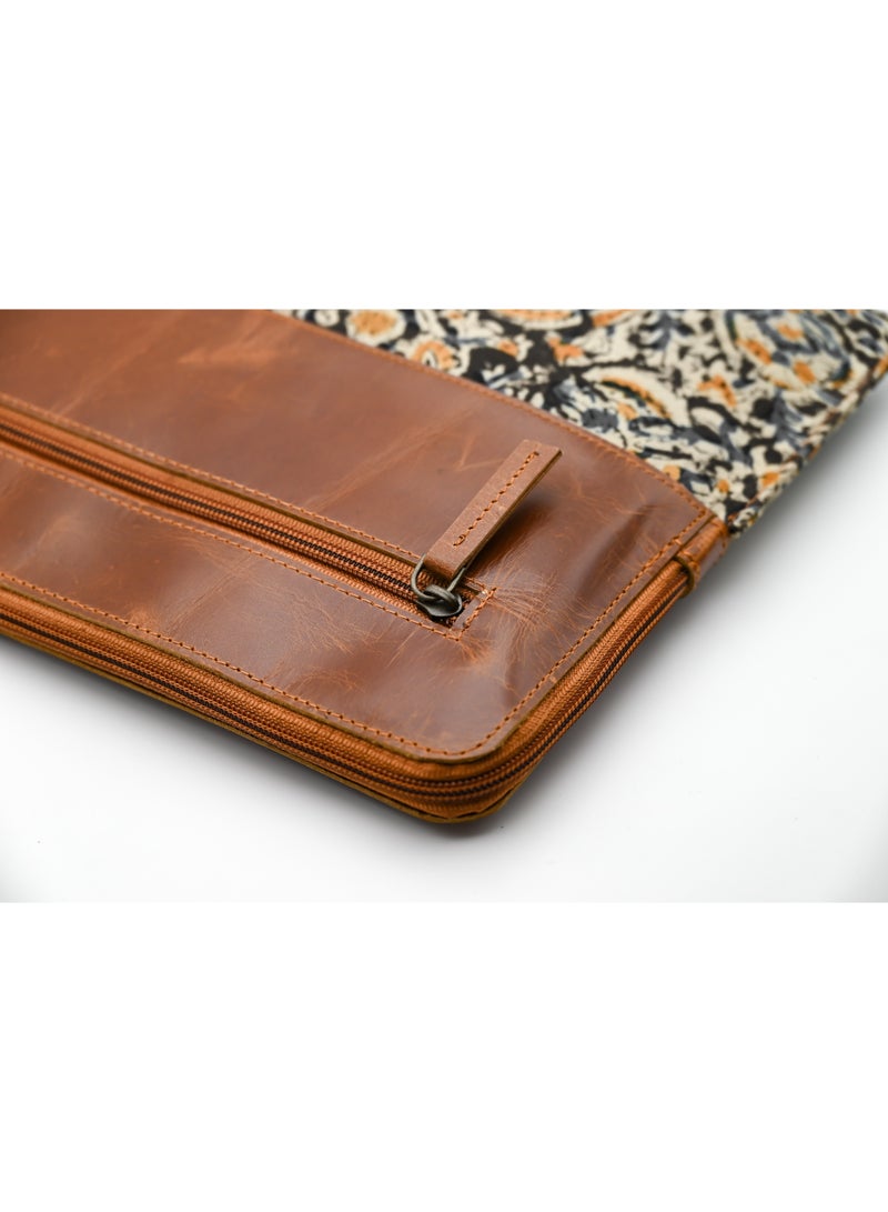 حافظة لابتوب كارانزي الحرفية من كالمكاري الجلدية - Image 4