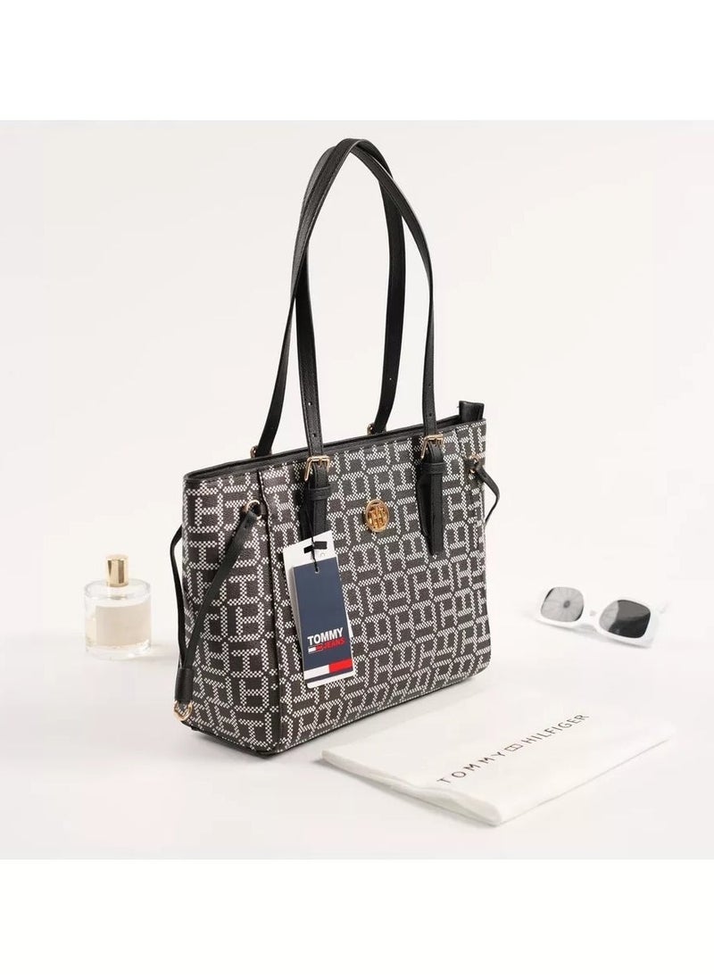 Tommy Hilfiger Plus Tommy Hilfiger Tote Bag  - Image 2