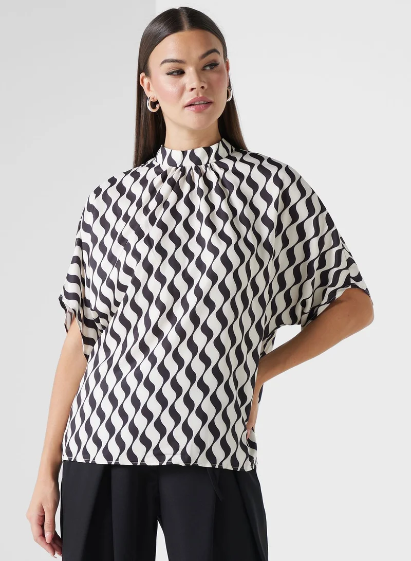 ايلا Geometric Print Top