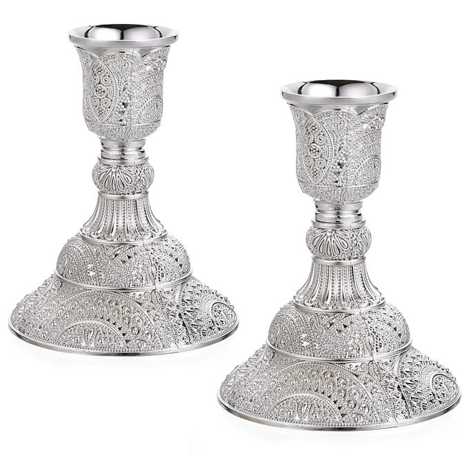 2PCS BRASS TAPER CANDLE HOLDERS CANDLE STICK HOLDERS SET VINTAGE METAL PILLAR CANDLESTICK HOLDERS 4H ELEGANT CANDLE STAND CANDELABRA FOR DINING TABLE CENTERPIECES WEDDING HOME DECOR SILVER