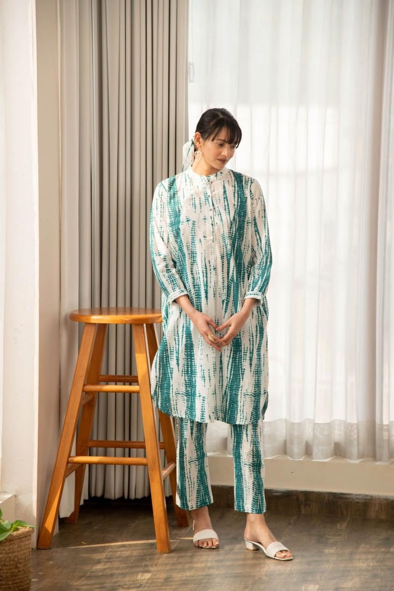 LookMark Women's Printed Cotton Blend Straight Kurta Pant Set - Elegant Ethnic Wear Ensemble for Modern Women, Perfect for Any Occasion (AZ-LM-OG-KS2119-L) White - Image 5