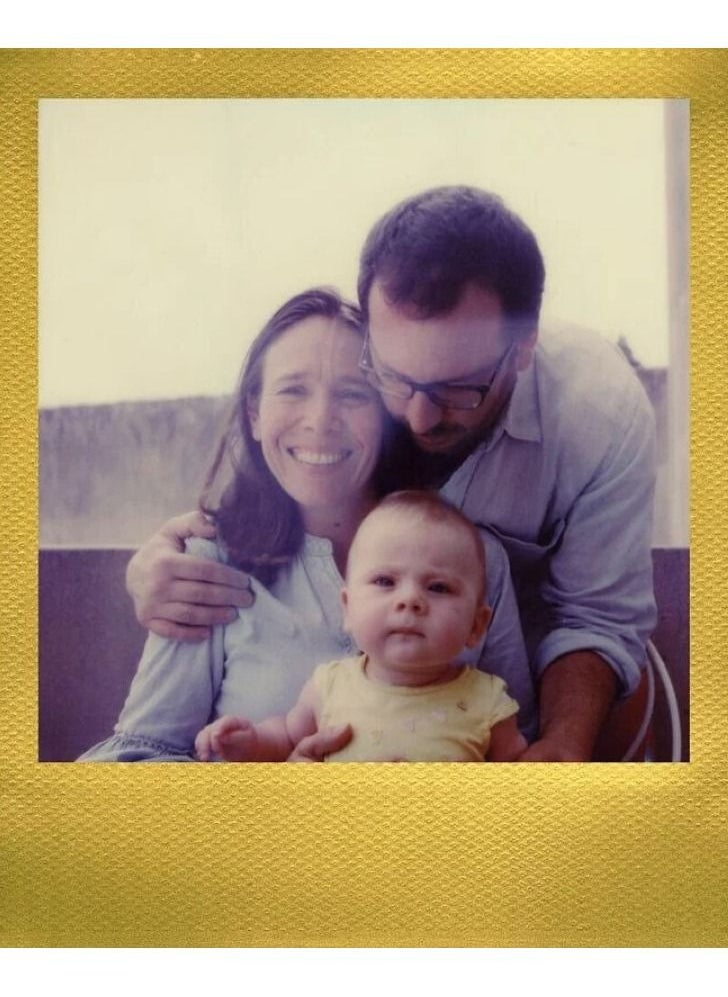 Polaroid Color I-Type Film Golden Moments Edition 16 Instant Photos  - Image 3
