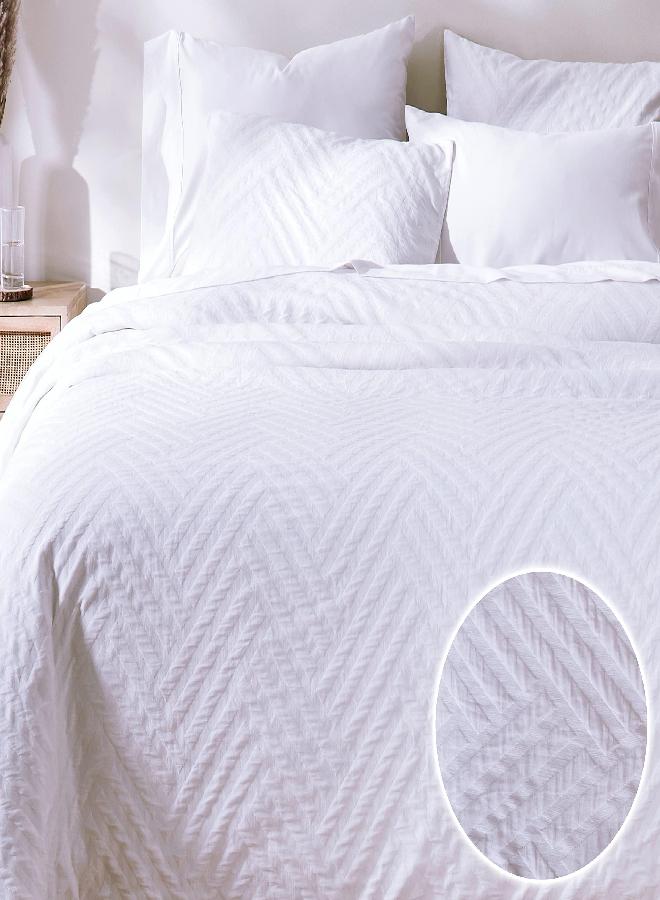 California Design Den California Design Den Duvet Cover Queen, 100% Cotton 3 Piece Duvet Cover & Sham Set Soft Textured White Duvet Cover 92" x 90" Fits Queen Size Duvet (Geo Matelassé) - Image 1