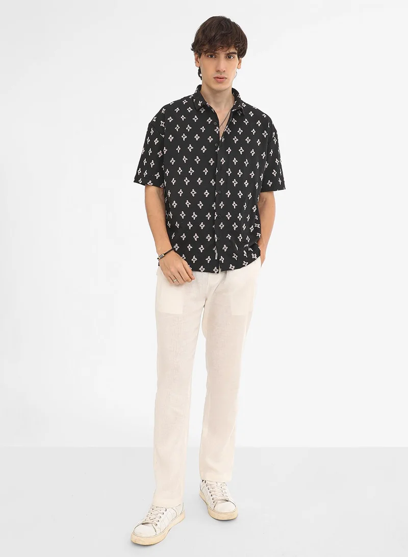 Campus Sutra Men's Midnight Black Floral-Tactile Oversized Shirt