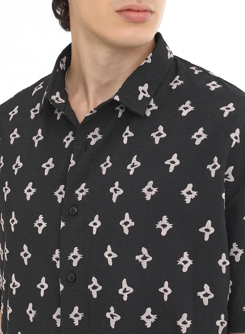 Campus Sutra Men's Midnight Black Floral-Tactile Oversized Shirt