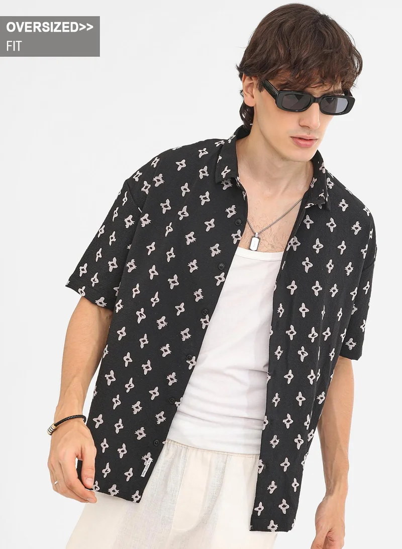 Campus Sutra Men's Midnight Black Floral-Tactile Oversized Shirt