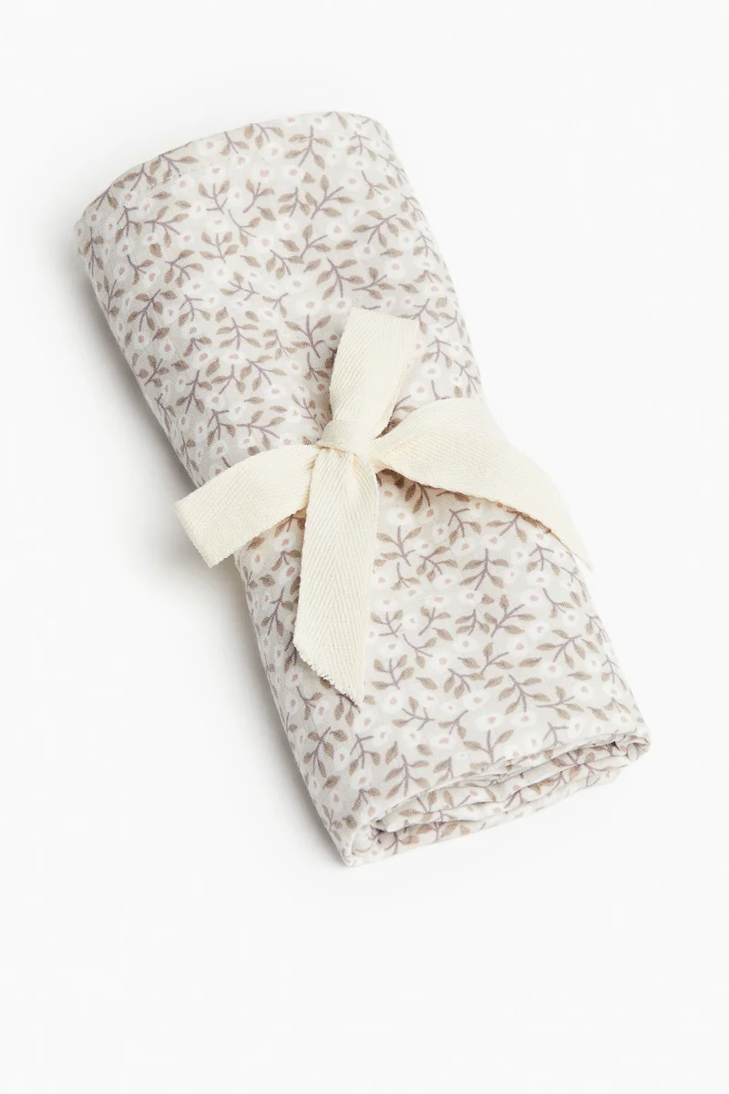 H&M Cotton muslin comfort blanket
