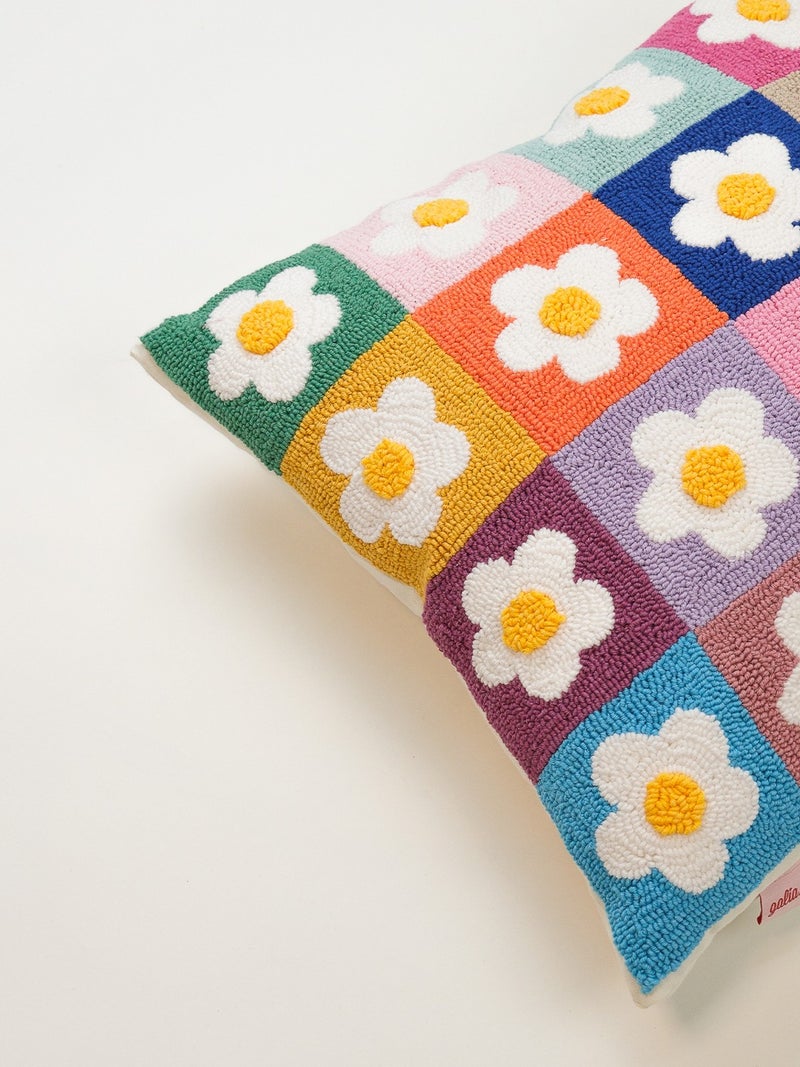 Galia Tasarım Special Design Colorful Daisies Punch Cushion Cover  - Image 4