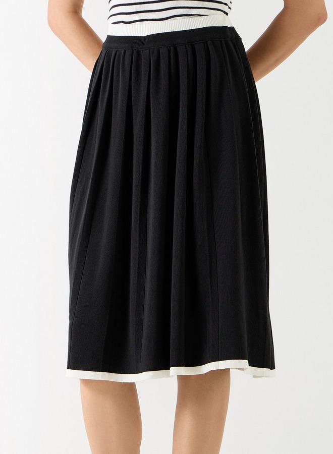 تواكستريمز تنورة إيه لاين بارزة الملمس بطول الركبة من تو إكستريمز - Image 1