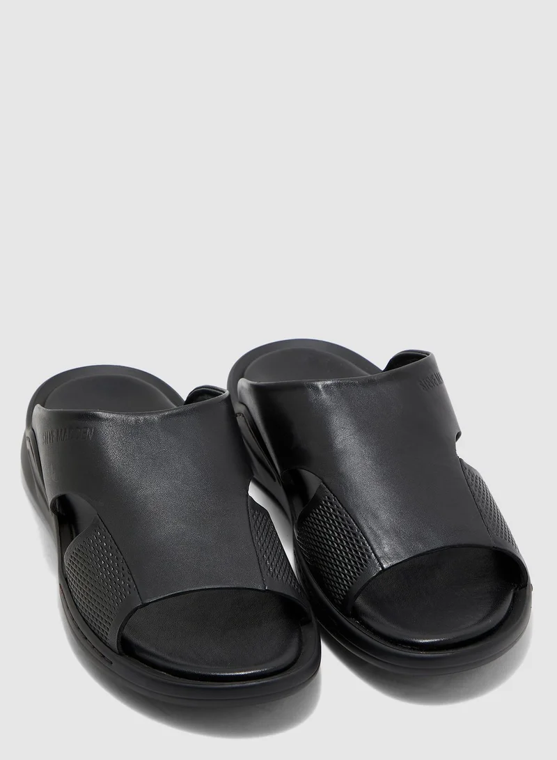STEVE MADDEN Cut Out Detail Sandals